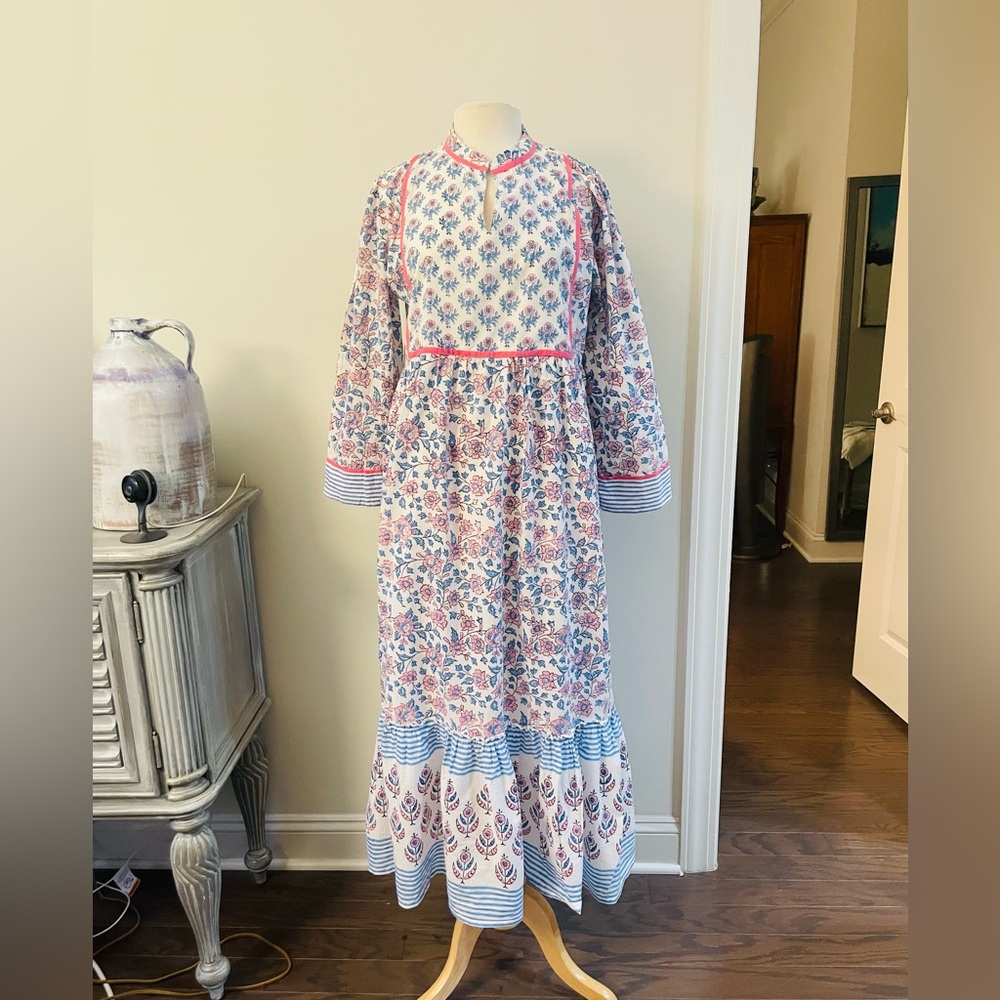 MADISON MATHEWS CHARLESTON DUTCH BLUE FLORAL LINED MAXI RUFFLE DRESS - Picture 4 of 12